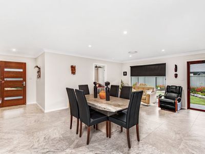 7 Carriage Way, Milton