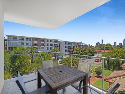 1308 / 6 Waterford Court, Bundall