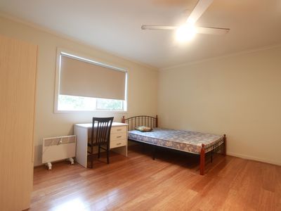 1 R4 / 108 Wellington road, Clayton