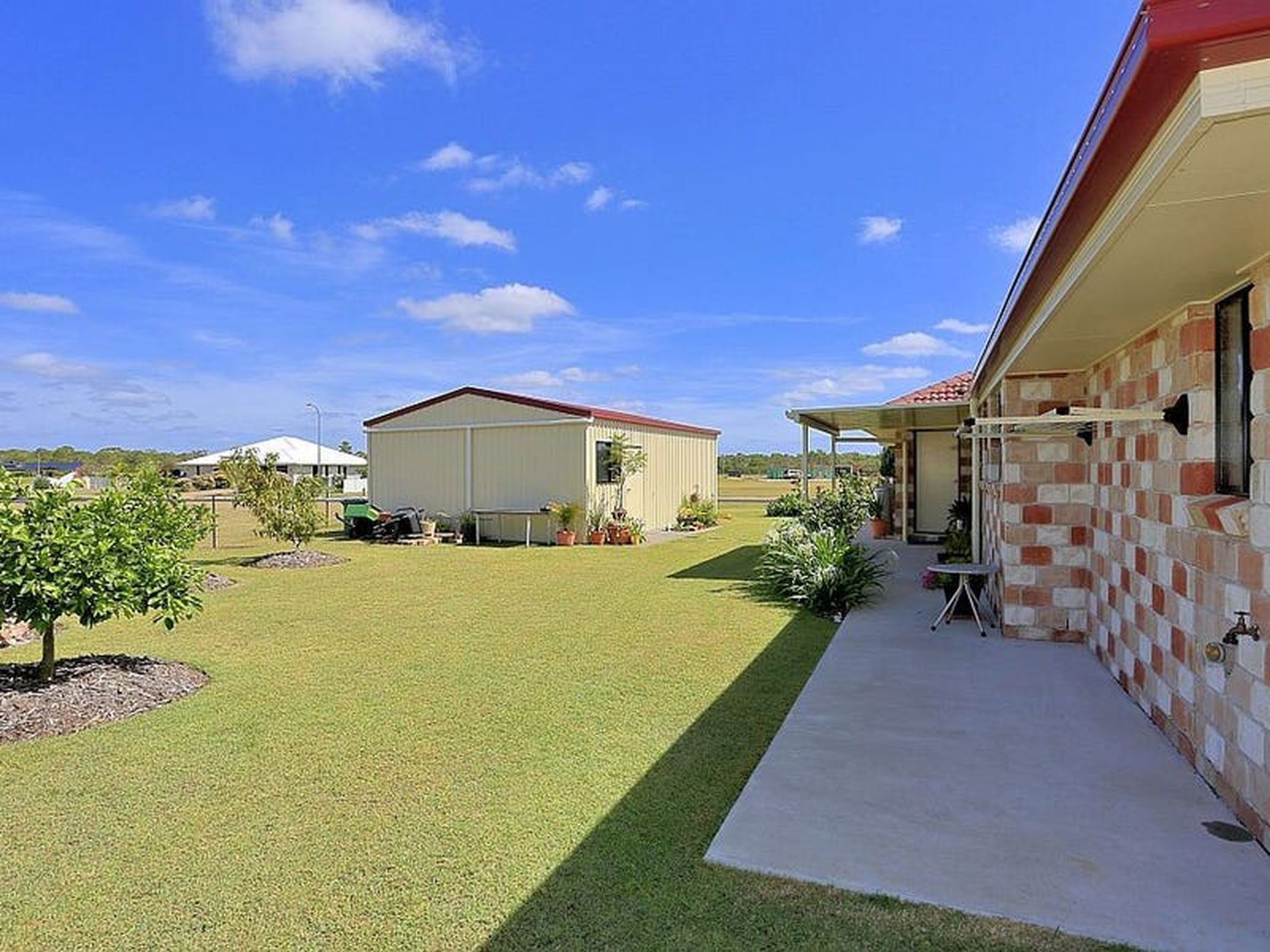 1 Sundew Ct, Woodgate