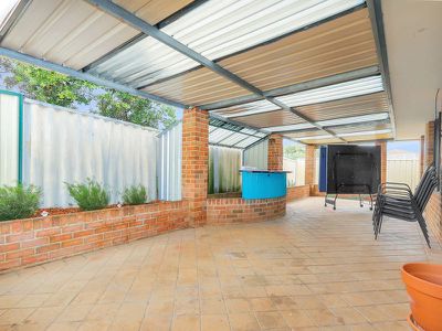 6 Coorong Turn , Warnbro