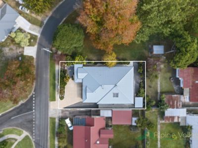 1 Kiewa Crescent, Mount Beauty