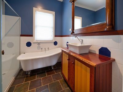 2090 Kiewa Valley Highway, Kergunyah