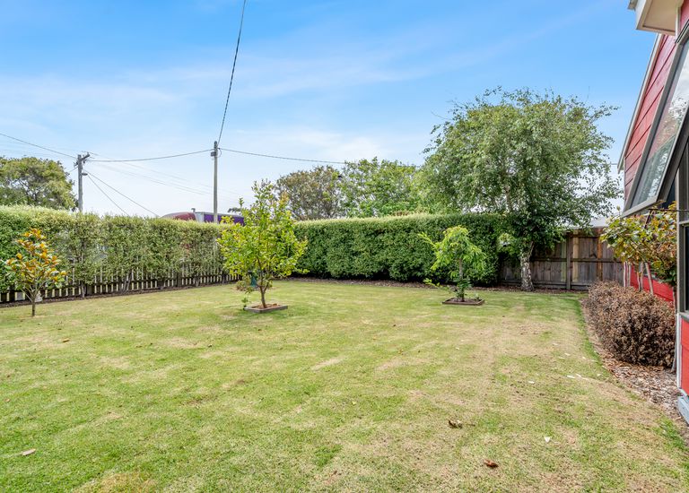 37 Waterford Avenue, Portland