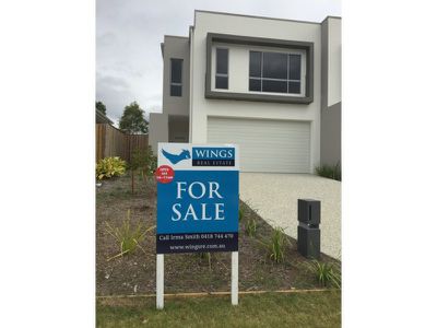 1 / 22 Carmen Court, Oxenford