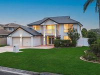 1 Connah Crescent, Carindale