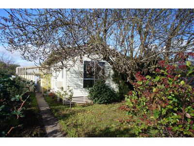 6 Elizabeth Street, Horsham