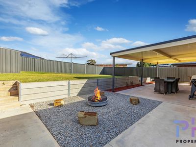 18 Ashbourne Way, Kangaroo Flat