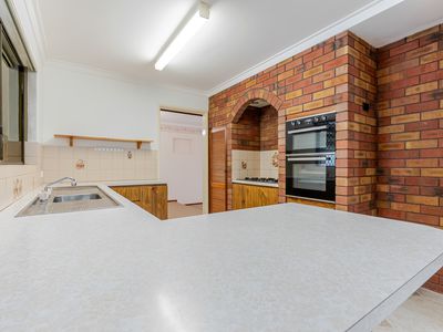 10 SEABROOKE AVENUE, Rockingham