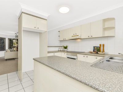 2 / 2 Grenfell Street, Mount Gravatt East