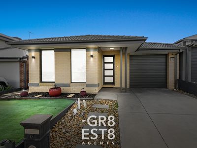 17 TRUEMAN STREET, Cranbourne West