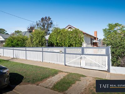 61 Docker Street, Wangaratta
