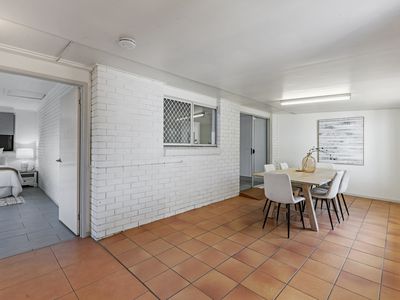 10 Dorunda Avenue, Beachmere