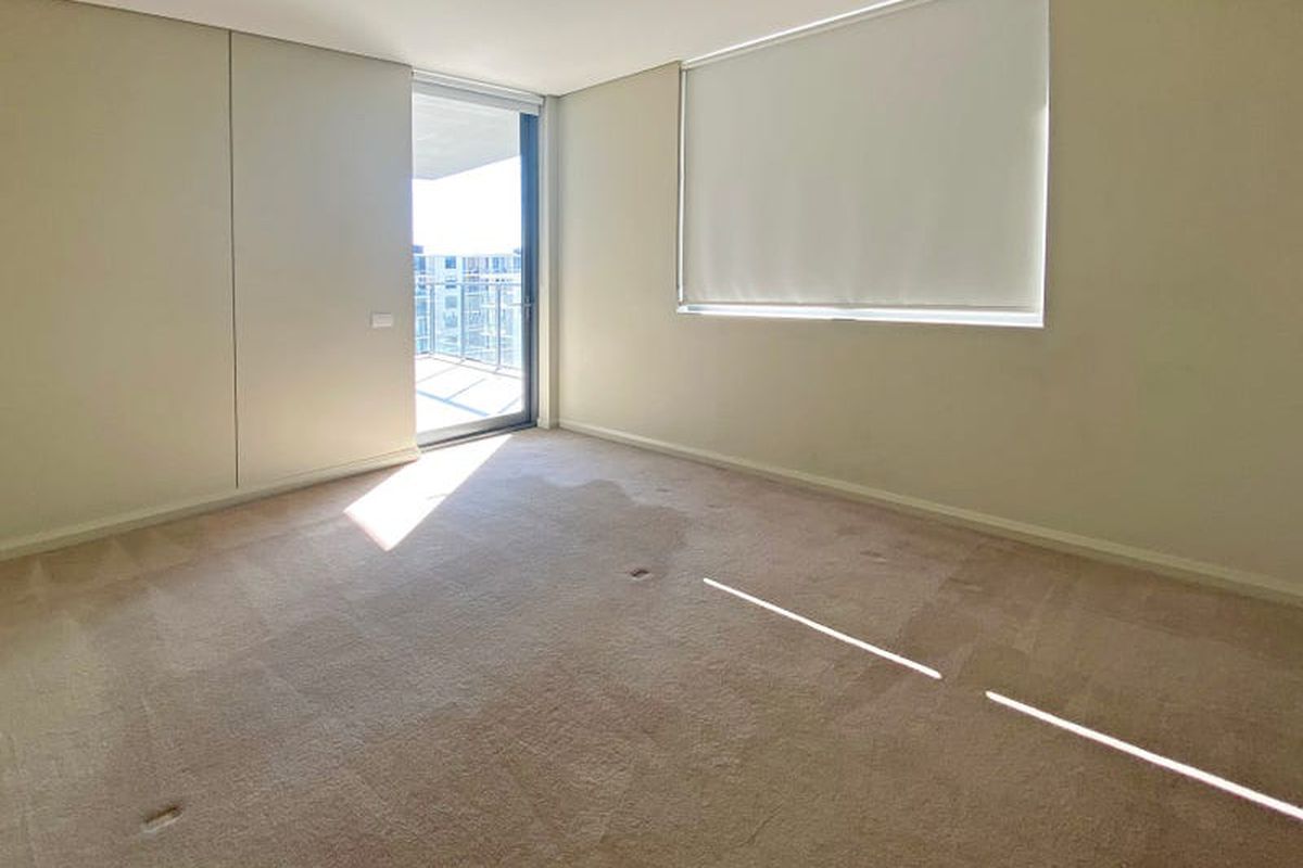 708 / 7  Stromboli Strait , Wentworth Point