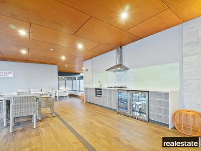 72 / 172 Railway Parade, West Leederville