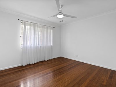 8 Packman Avenue, Rochedale South