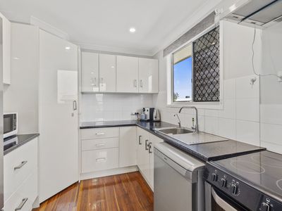 24 Gum Street, Blackwater