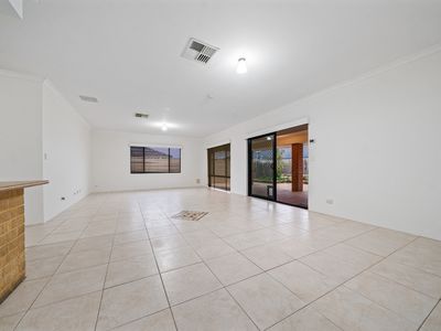 22 Leichhardt Crossing, Hammond Park