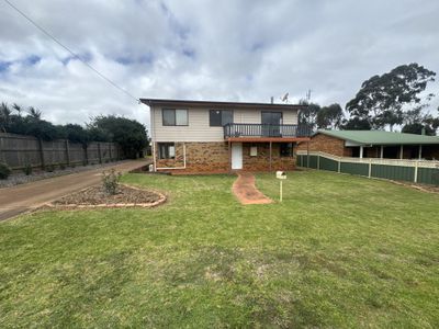 3 Nolan Drive, Kingaroy
