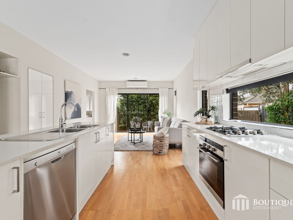 233 Outlook Drive , Dandenong North