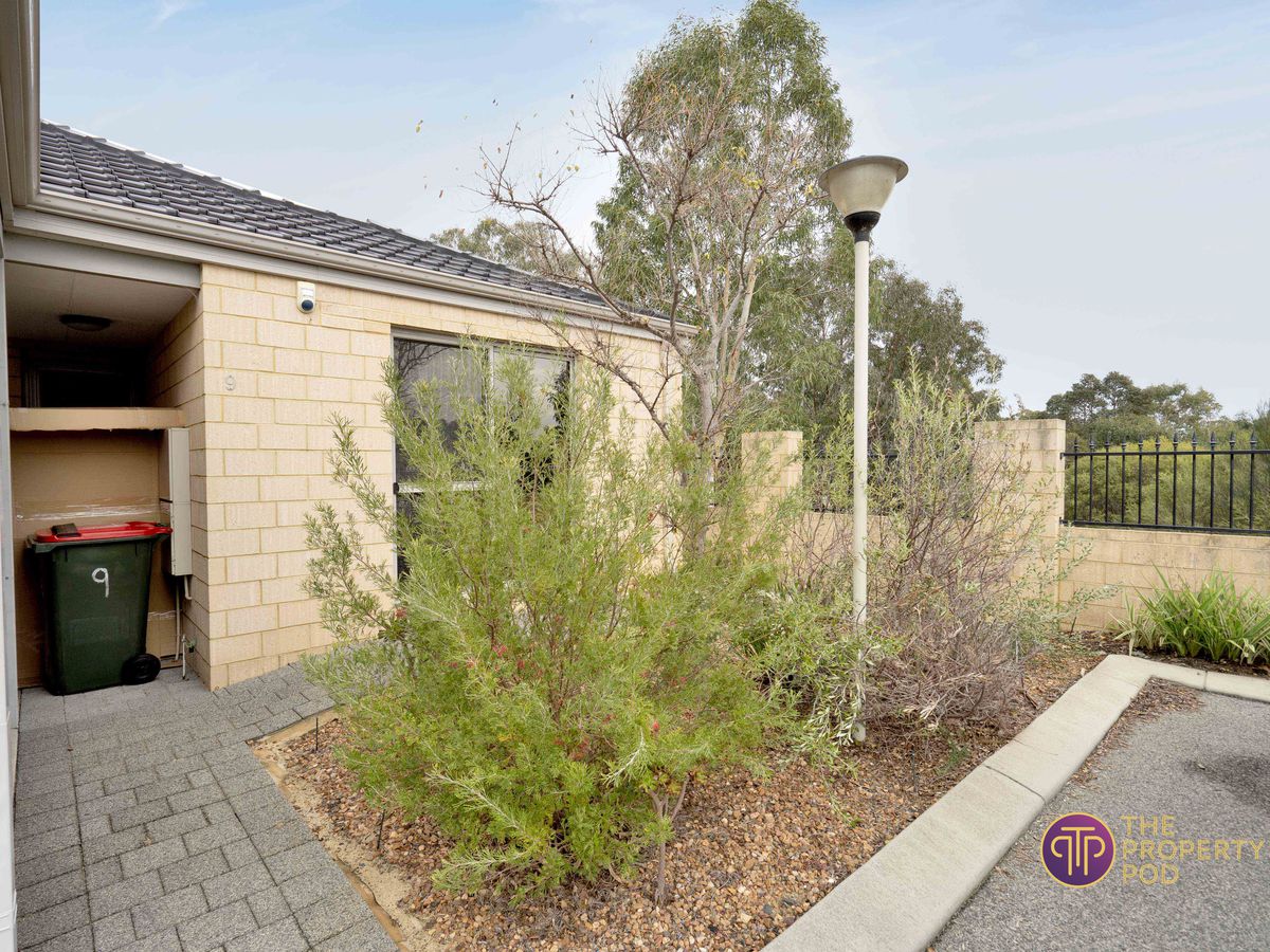 9 / 14 Carbine Bend, Byford