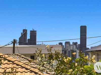 2 / 30 Curd Street, Greenslopes