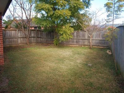 8 Greywood Place, Horsley