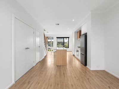 26 Graduation Parade, Taperoo