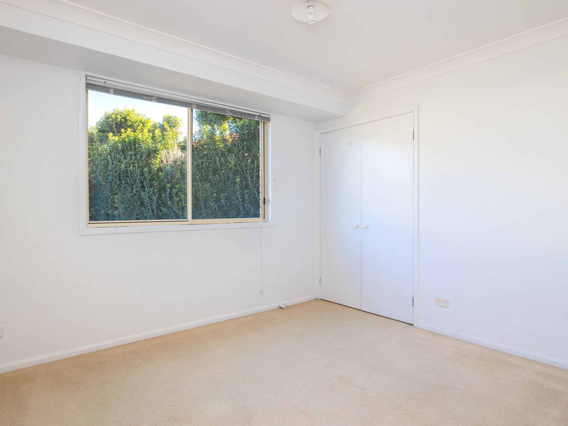 12 Yarrawonga Drive, Mollymook Beach