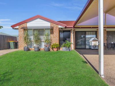 1/3 Rose Crescent, Fitzgibbon