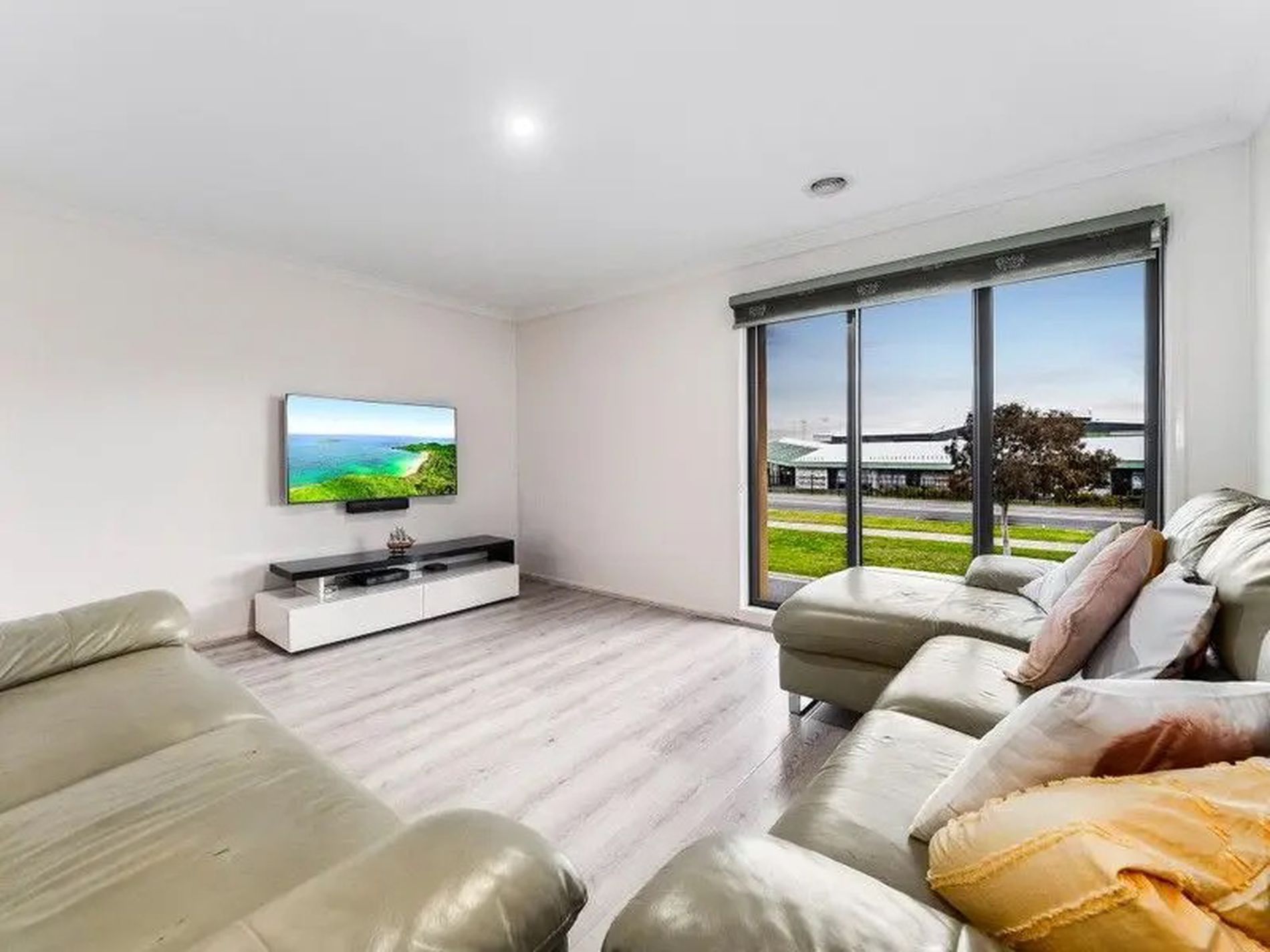60 Ferrari Drive, Cranbourne East