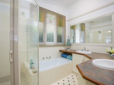 11 Sampson Road, Bunbury