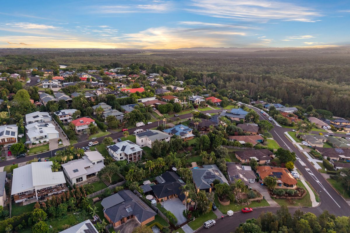 6 Lakeside Way, Lennox Head
