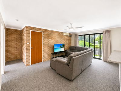 6 / 2-4 Anzac Parade, Gunnedah