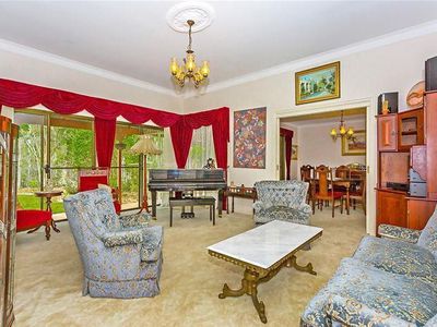 49 Kloske Road, Burbank
