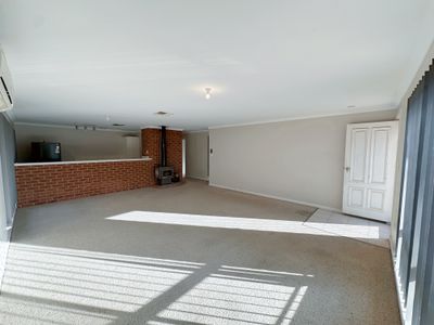 2 / 3 Kitchener Road, Kalgoorlie