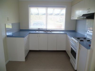 1 / 2 Nanworen Crescent, Bell Park