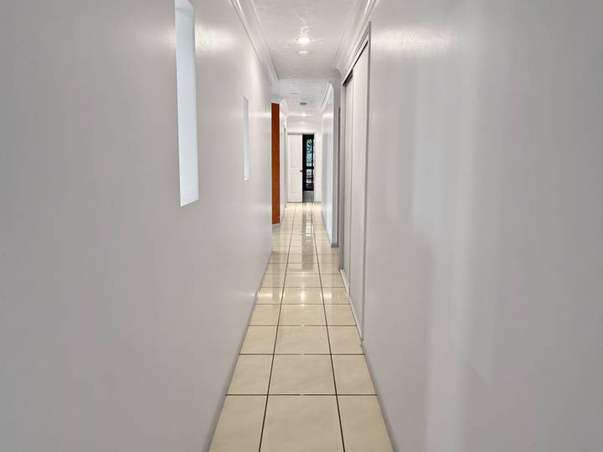 7 Waller Street, Atherton
