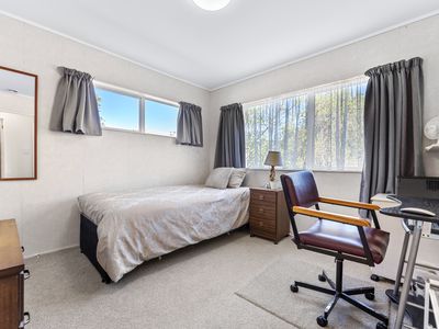 130Q Lakeside Drive, Orewa