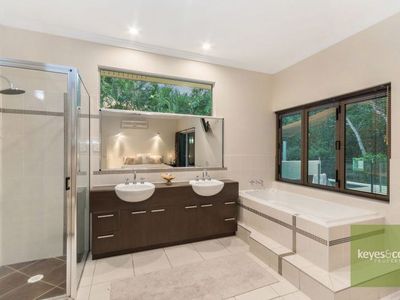 6 Ashburton Place, Douglas