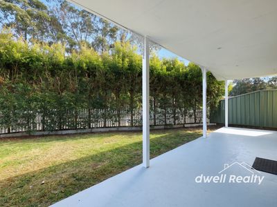 4 DEANE STREET, St Georges Basin