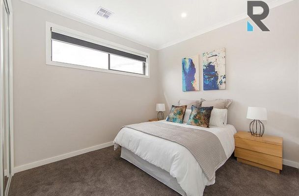12 Montenegro Road, Greenvale