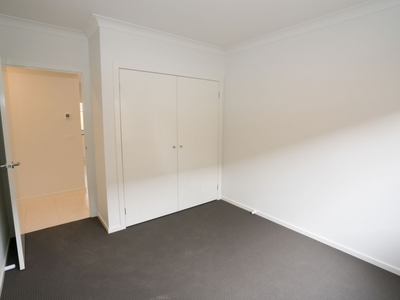 13 Highbury Road, Werribee