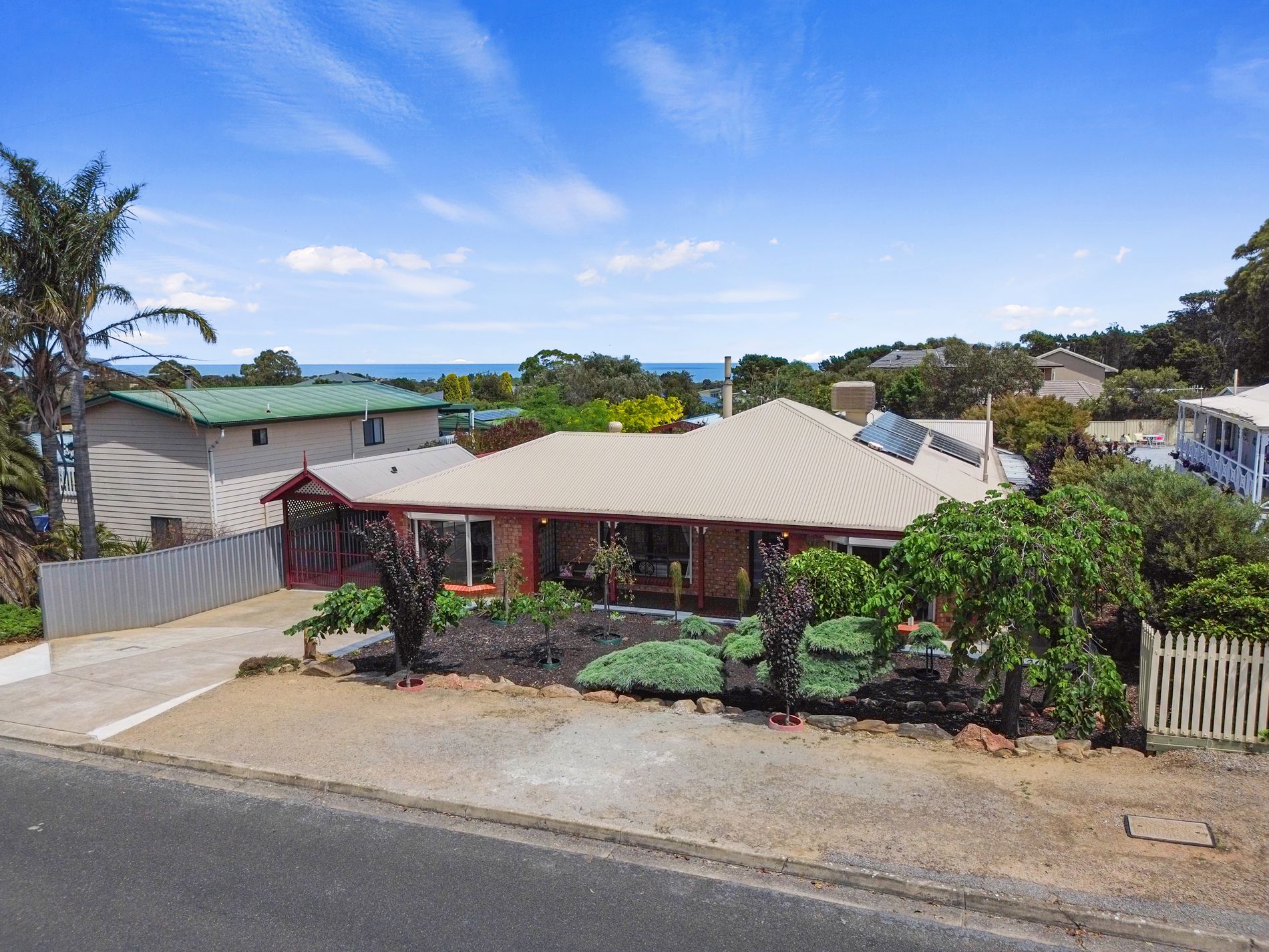 52 Norman Avenue, Normanville