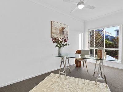 38 Santiago Crescent, Spring Mountain