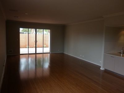 6 Howell Court, Guildford