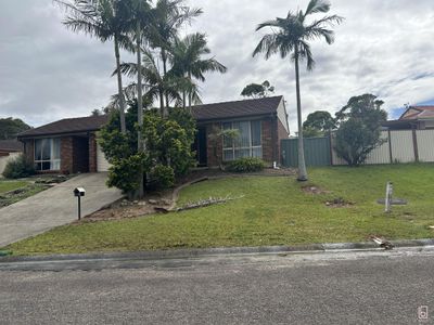 2 / 4 Bolton Street, Bateau Bay