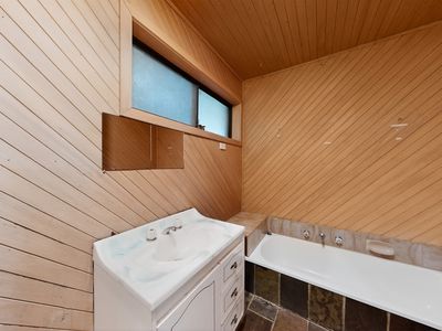 2 Ainsleigh Court, Cranbourne