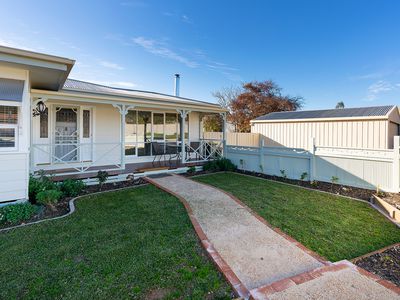 1 Dinny's Lane, Campbells Creek