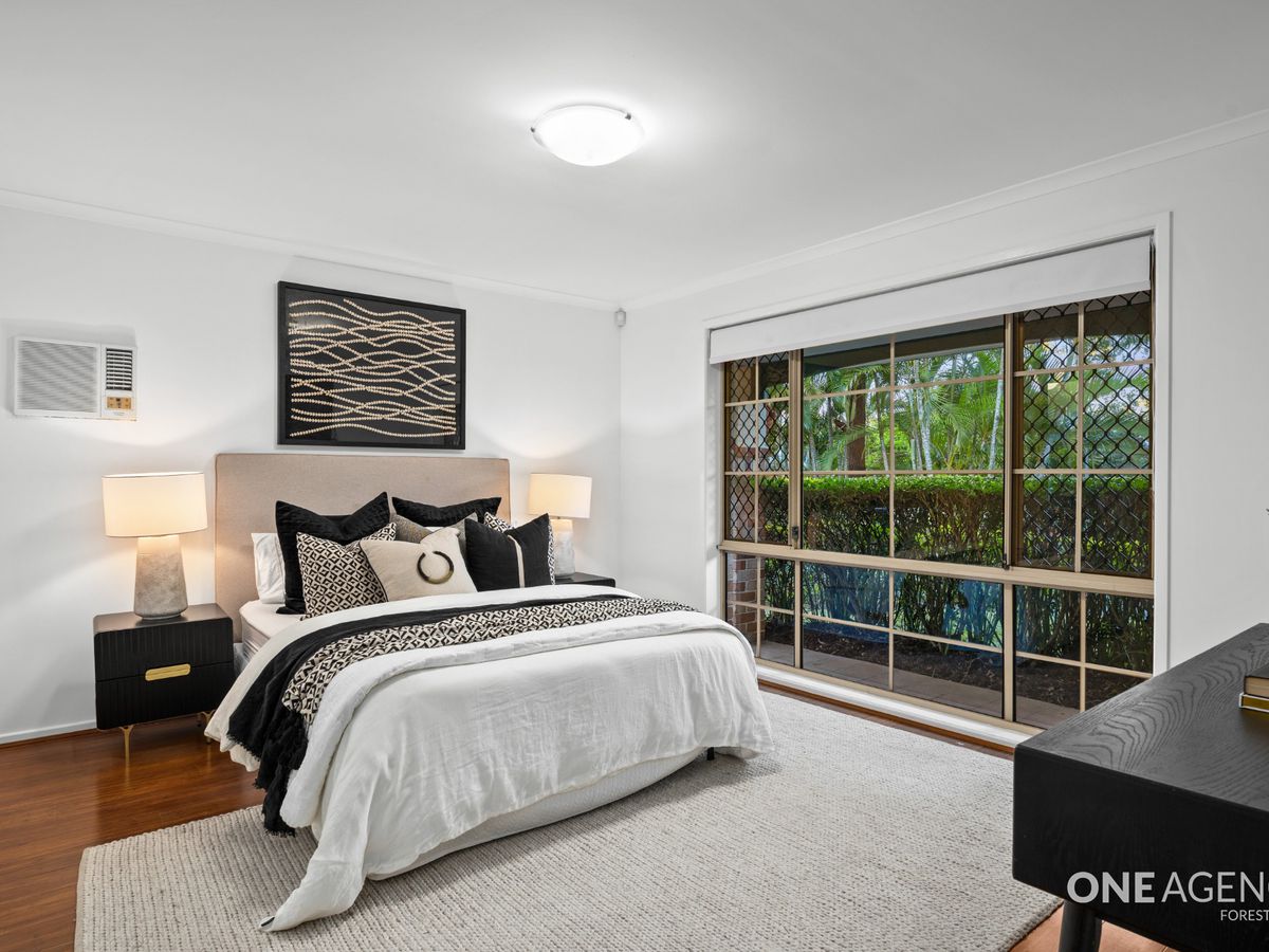 16 Toorak Place, Forest Lake